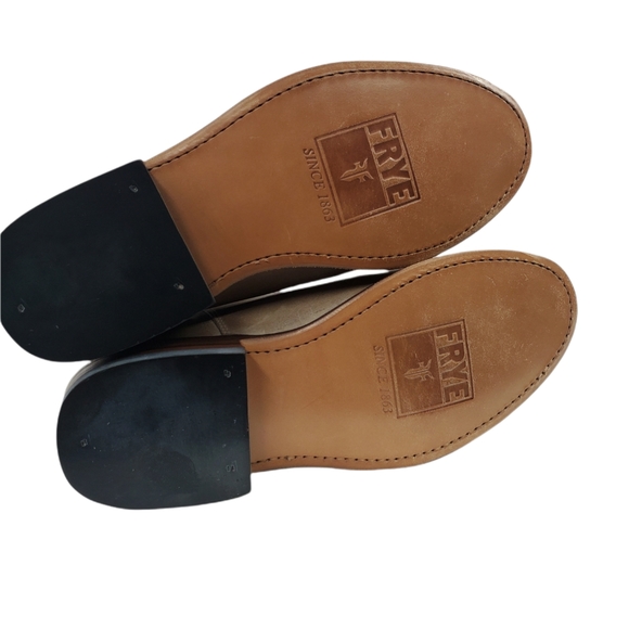 Frye - Picture 3 of 5